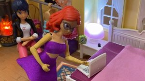 Прятки с куклой Каяки. Маринетт,прячься скорее!