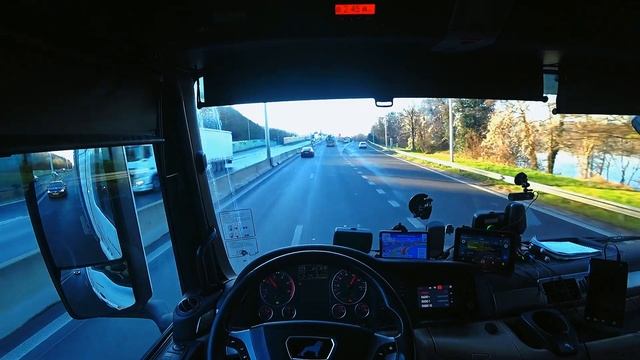 ? POV |  На границе Нидерландов и Бельгии. ?? Vise. Herstal. ? Дальнобой на MAN TGX 460.