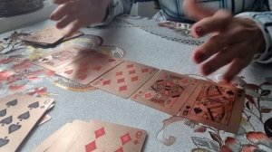 Как он видит их отношения в ближайшее будущее???? Крестовый король? и Бубновая дама????????????????