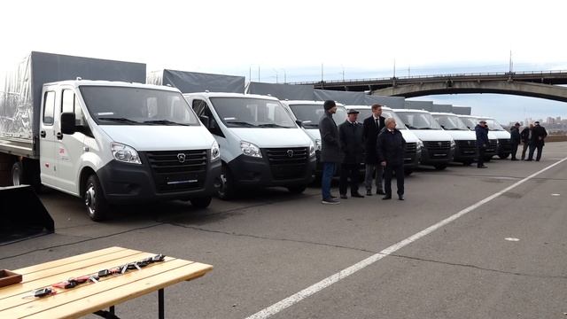 МИХАИЛ КОТЮКОВ ВРУЧИЛ ТЕХНИКУ ГЛАВАМ МУНИЦИПАЛЬНЫХ ОБРАЗОВАНИЙ смотреть онлайн