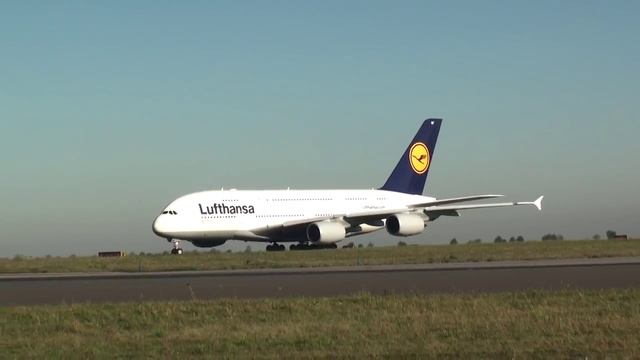 Lufthansa A380, first landing in Prague, Ruzyne, CZ