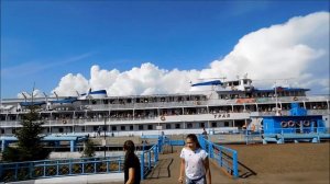 Теплоход Урал в Речном порту г Чистополь