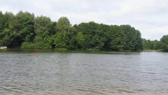 Парк в Минске - Озеро, утки, байдарки смотреть онлайн