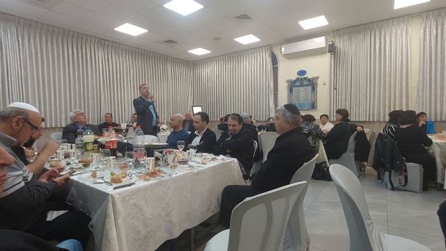 Паканаев Арон поёт на 7 дневных поминках своего дяди, поэта Завулунова Михаила (Завула) смотреть онлайн