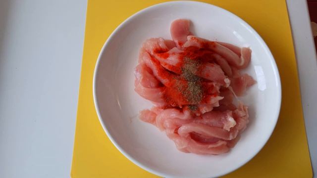 Куриные палочки в белковом кляре. Нежные необычные жареные палочки.