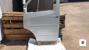 Передняя стеклопластиковая дверь водительская правая Mercedes-Benz sprinter classic / w901-905