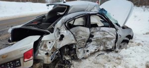 «Шевроле» ушел в занос: мать двоих детей разбилась в ДТП в Ивановской области