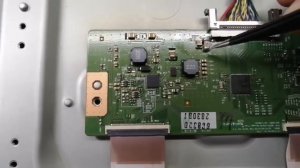 Телевизор PHILIPS 37PFL3507T/60 не включается. Проблема в тайминг контроллере