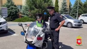 В Крыму автоинспекторы провели экскурсию для мальчика, мечтающего стать полицейским