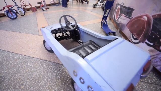 Лена-путешественница: Ночь музеев. Сюрприз смотреть онлайн