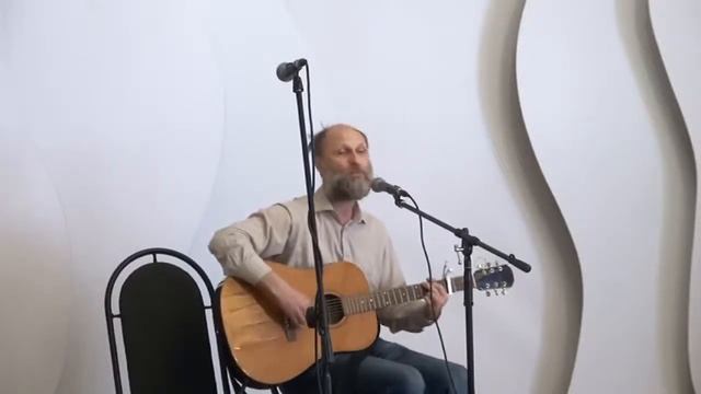 "Наши мамы самые красивые" музыка Владимира Завацкого, сл. Михаила Пляцковского.Исполн. В.Завацкий