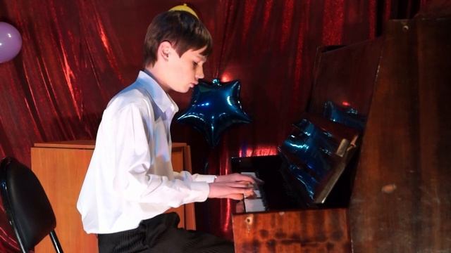 Илья Аранин (выпускной вечер).mp4