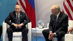 Более двух часов продолжалась первая личная встреч... Путина и Дональда Трампа на саммите в Гамбурге