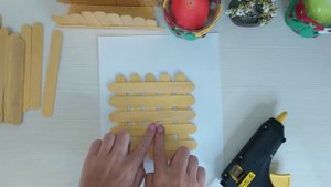 ПОДЕЛКИ ИЗ ПАЛОЧЕК ОТ МОРОЖЕНОГО.  НЕ ВЫБРАСЫВАЙТЕ ПАЛОЧКИ ОТ МОРОЖЕНОГО.