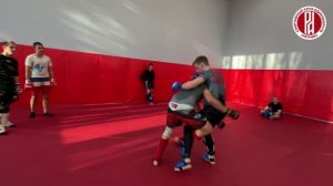 Моменты с тренировки по ММА в клубе «Ратник»