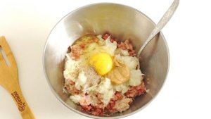 Курино-говяжьи котлеты в духовке