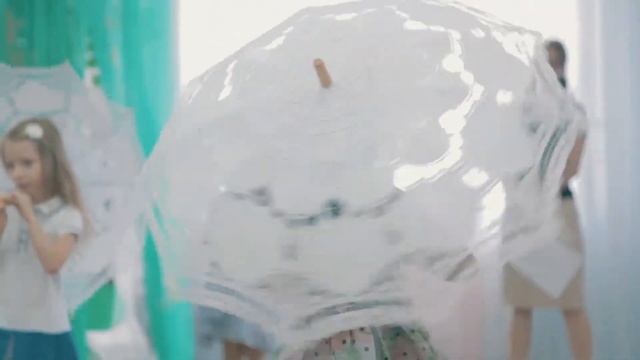 Один день из жизни детского сада Адеми смотреть онлайн