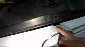 Как снять решетку радиатора Мерседес Вито.