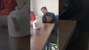 Муин Дар Кафе Коля Таджик