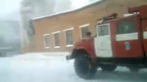 Горят гаражи в ПУ-29.wmv