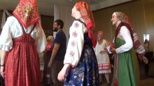 На горе мак