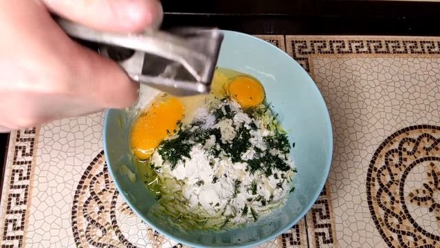 Как приготовить оладьи из кабачков!!! Вкуснейшие оладьи из кабачков!!!! смотреть онлайн