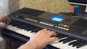 Ветер перемен Yamaha PSR E 433