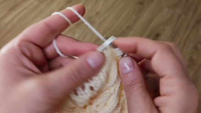 Как вязать объемные араны, жгуты и косы спицами