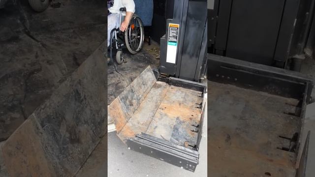 Вот так нынче возят инвалидов в Павлодаре смотреть онлайн