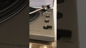 Проигрыватель винила  Technics SL 1300