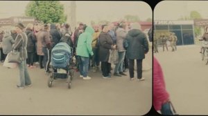 "В аптеках нет лекарств": Российские военные доставляют продукты и медикаменты жителям Украины