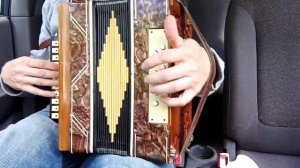 Кирилловская мастеровая гармонь, цельнопланочная, Си мажор.