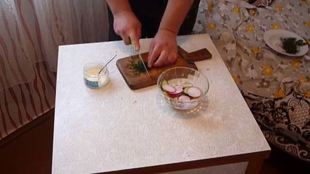 Дачные рецепты. S01E26. Салат с  редисом и кукурузой