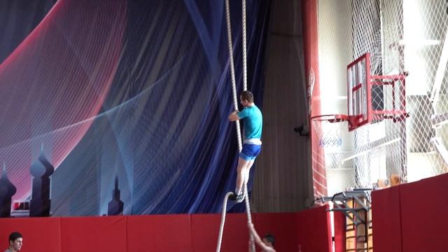 Один день с юношеской сборной России по вольной борьбе смотреть онлайн