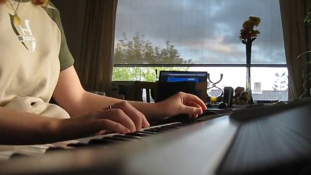 Playing on my Medeli Keyboard. смотреть онлайн