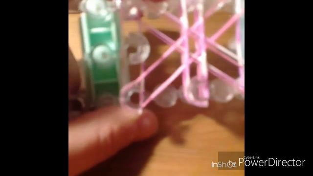 Плетем из резиночек змейку. смотреть онлайн