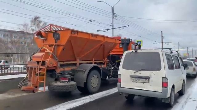 В Улан-Удэ появились говорящие дорожные машины смотреть онлайн