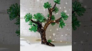 Новогодние цветы из бисера