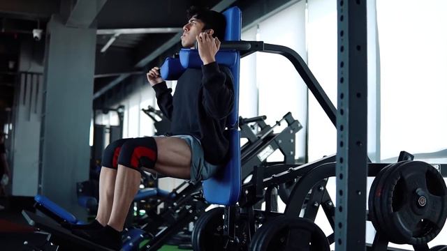 Peak Week Ep.3 смотреть онлайн