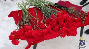 В Горно-Алтайске почтили память погибших сотрудников полиции