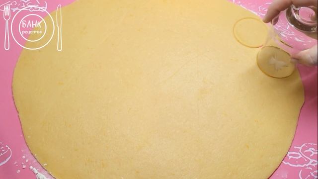Вкусное домашнее печенье с начинкой к чаю. Простой рецепт печенья с джемом / повидлом в духовке.