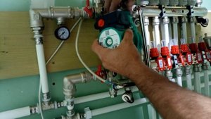 Распаковка,установка насоса wilo star rs 25/4-180 на смесительный узел.