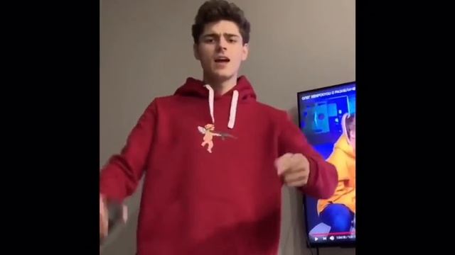 НИКИТА ЛОЛ СМОТРИТ ИНТЕРЬВЬЮ ПУШКИ И КОММЕНТИРУЕТ ПРО ПОДАРКИ ( твое имя Даша а фамилия кидала смотреть онлайн