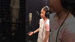Кенжеxан Шұғыла и Кенжеxан Алуа - МАМА Я ЦЕЛУЮ ТВОИ РУКИ.