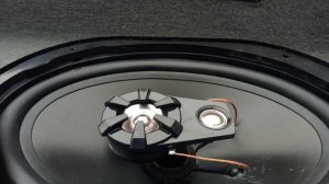 Бас тест машиного динамика 120 ватт 4 ом