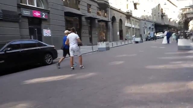 002. Киевский пассаж - самая дорогая улица столицы Украины смотреть онлайн