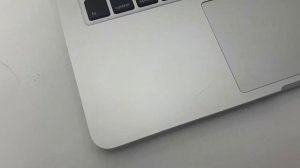 #84 MACBOOK PRO A1502