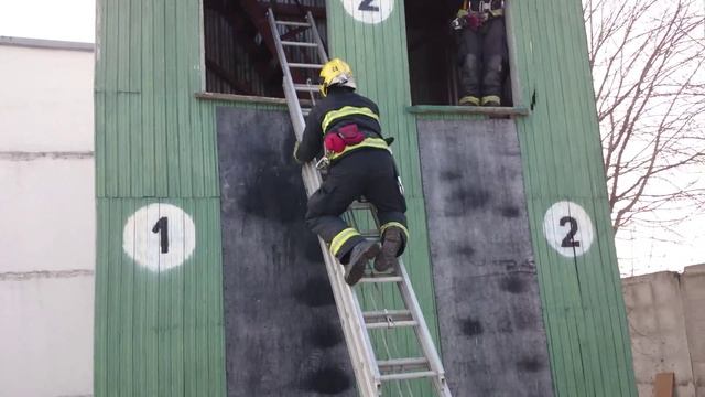 Самоспасение из окна с помощью л3к