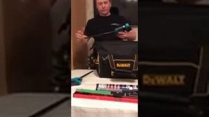 DeWALT 1-79-209 - СУМКА ДЛЯ ЭЛЕКТРОИНСТРУМЕНТА "DEWALT POWER TOOL OPEN MOUTH"