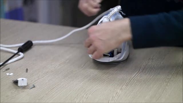 ЧИСТКА УТЮГА ОТ НАКИПИ BOSH Sensixx Da70 | TDA7028210 смотреть онлайн